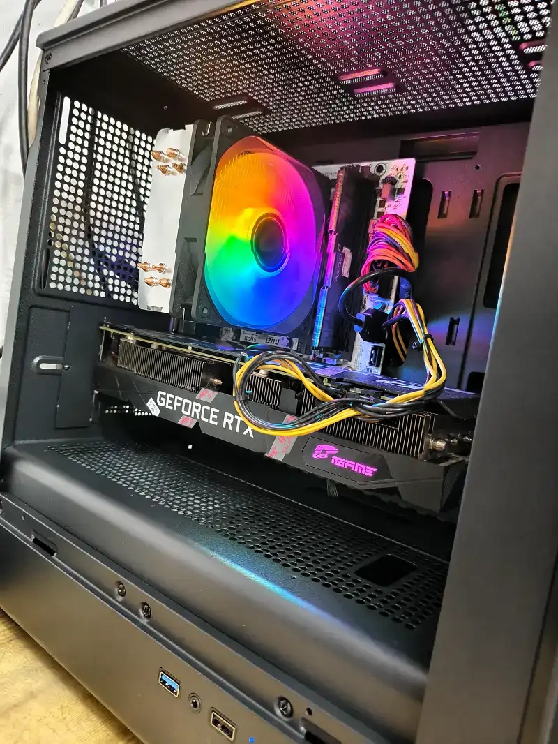 i5-10代、i5-12代及i7-13代电脑主机出售出租