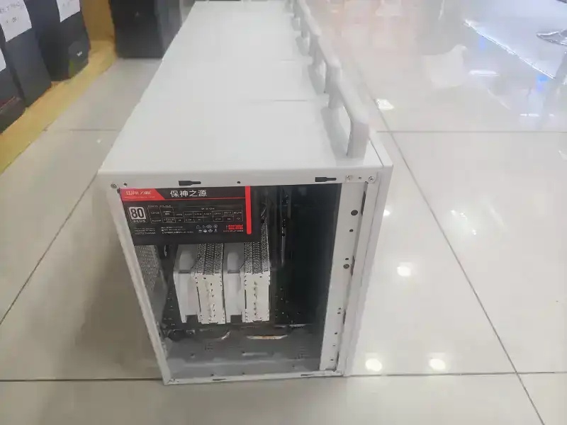 E5-2686 v4 游戏多开主机 64G